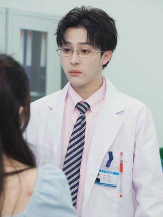 妇科男医生（抖音播出的微短剧）