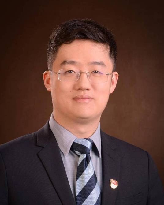 吴毅（永卓控股有限公司党委书记、总裁）