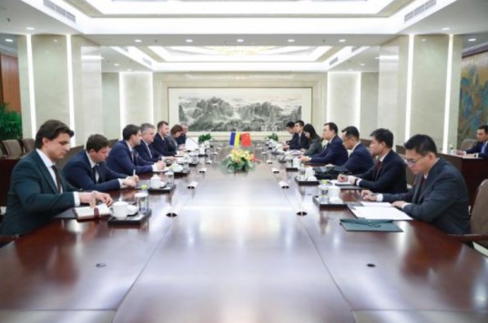 中乌外交部政治磋商