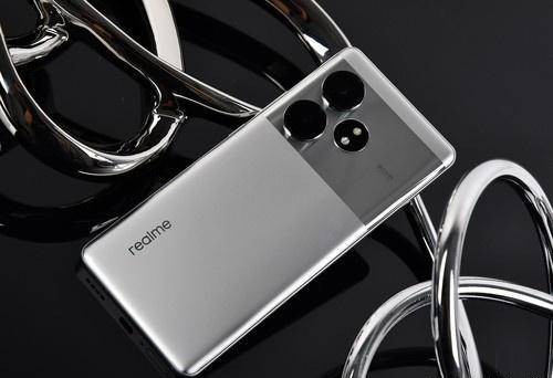 真我GT Neo6