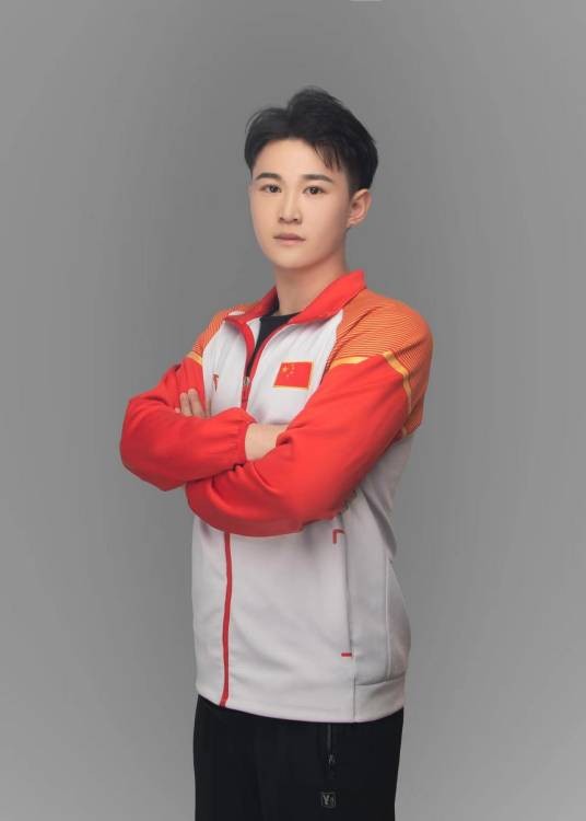 李建涛（中国技巧运动员）