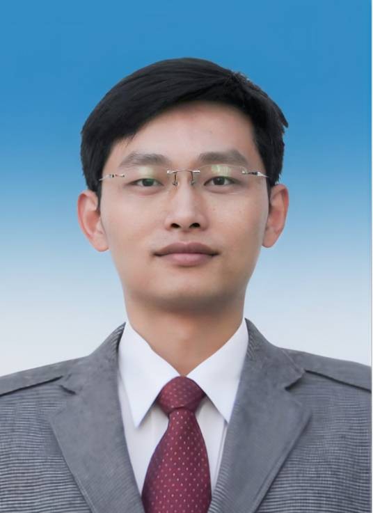 杨少华（江西省上饶市鄱阳县委副书记、副县长）