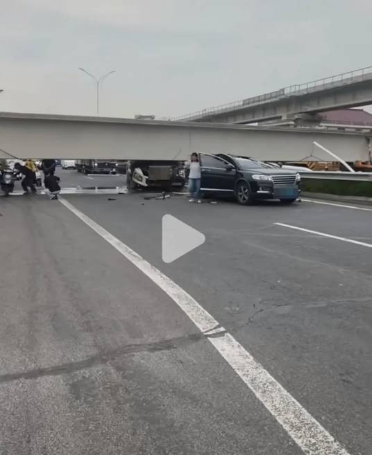 6·12南通车辆碰撞事故