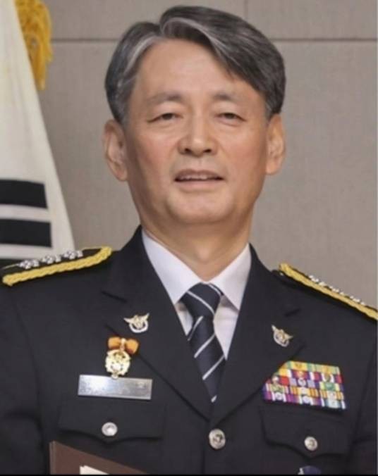 赵志浩（韩国警察厅原厅长）