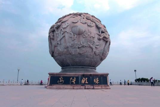 边陲明珠（防城港市明珠广场的标志性雕塑）