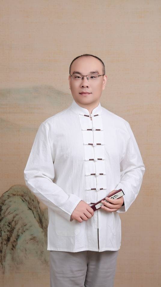 单良（中国汉字姓名学自媒体主播创作者）