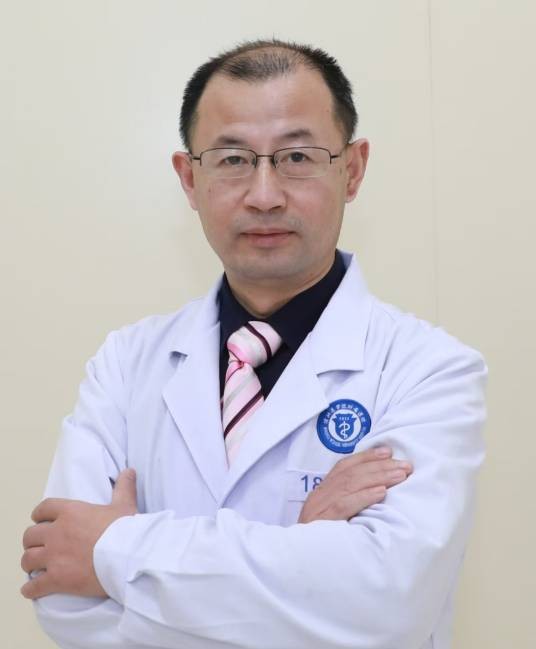 谭新国（滨州医学院附属医院心理科主任医师）