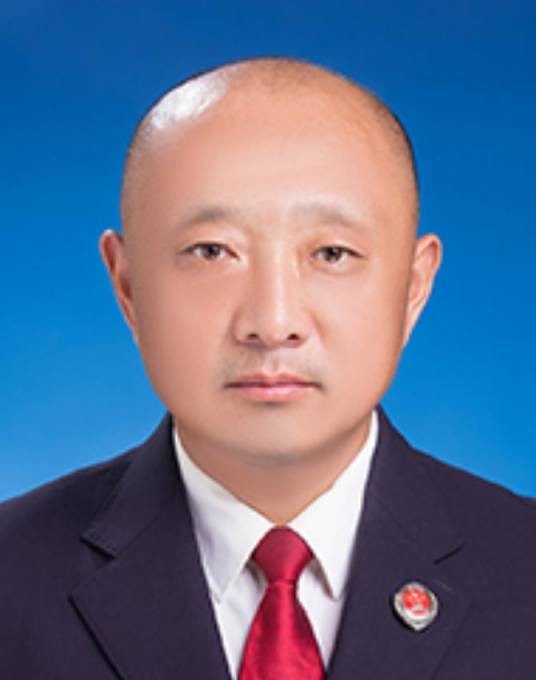 宋振中（江苏省连云港市赣榆区人民检察院检察委员会专职委员）