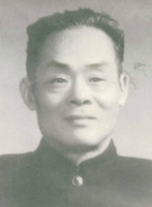 聂洪钧（原湖北省人民政府副主席）