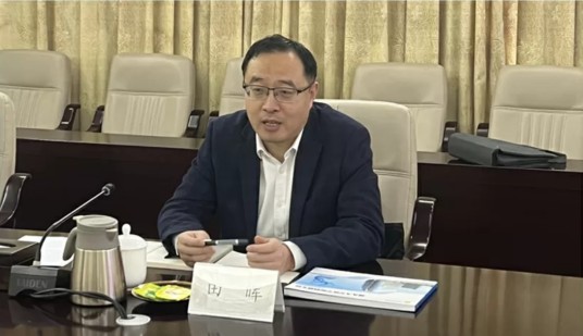 田晖（广东省汕头市常委、组织部部长、市委党校校长）