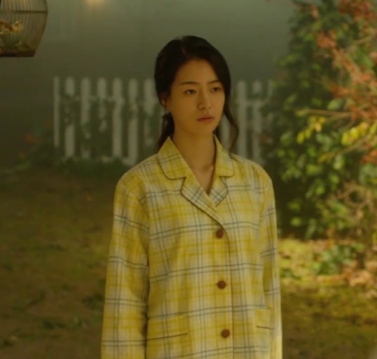 钟佳欣（《人间中毒》中林智妍饰演的女性角色）