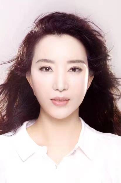 白彩云（中国内地女制片人、出品人）