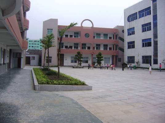 苍南县钱库小学