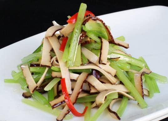 炒芹菜豆腐干