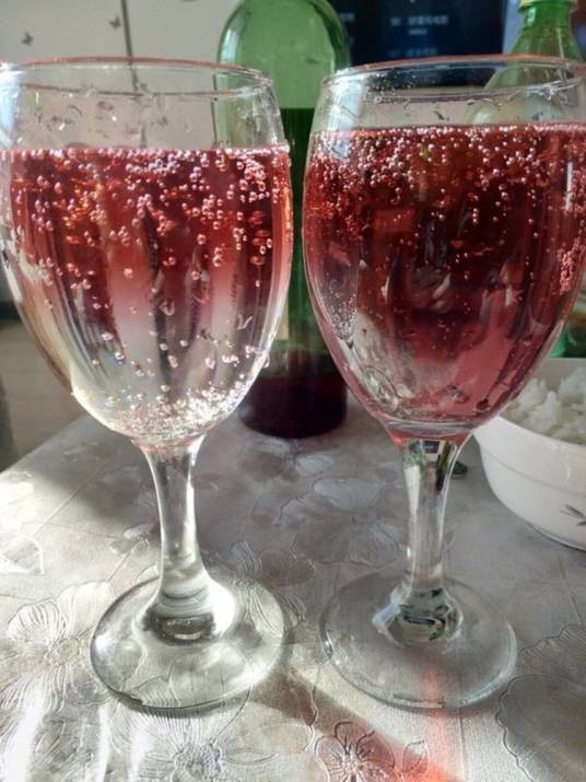 雪碧红酒