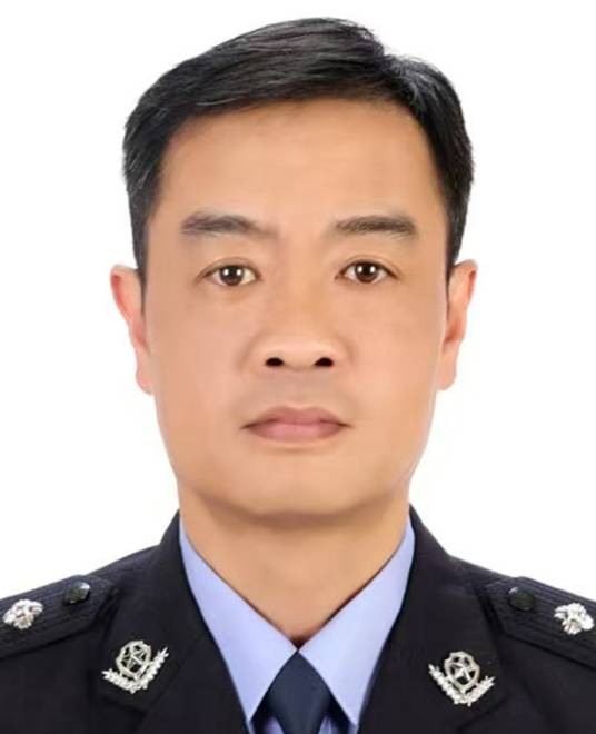 胡东辉（安徽省黄山市徽州区人民政府党组成员、副区长，黄山市公安局徽州分局党委书记、局长）