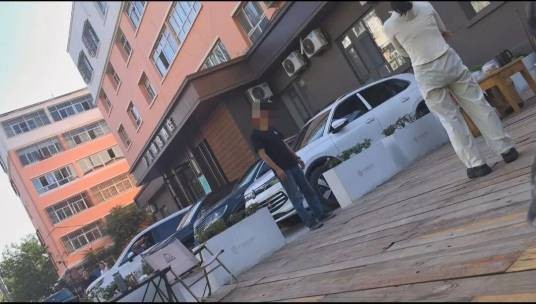 7·29伊犁酒店收取车上过夜费事件