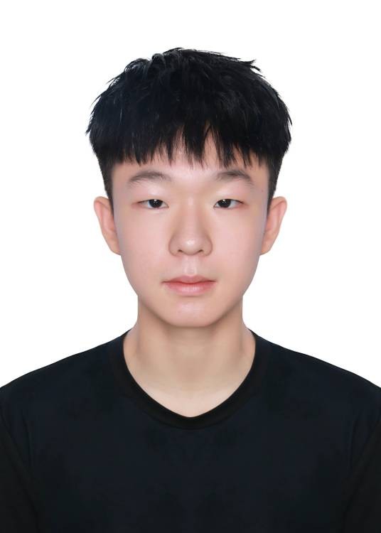 张凌赫（国家一级乒乓球运动员，国家一级乒乓球裁判员，乒乓球专项教练员，青少年体适能教练）