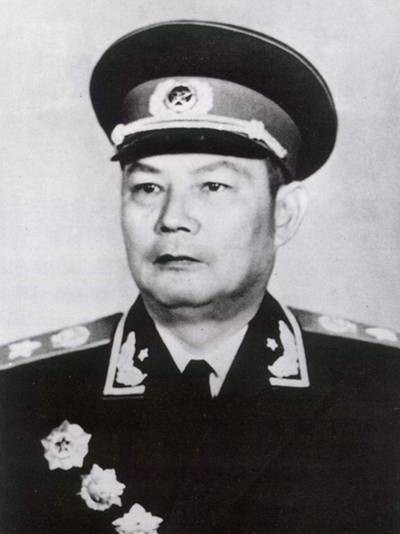 七律·远望