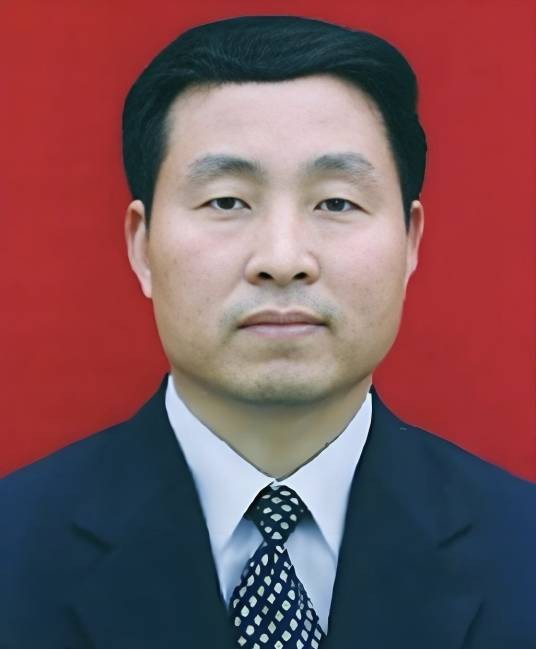 李水（信阳农林学院原党委书记）