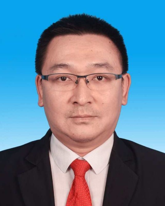 邓长富（北京市通州区台湖镇党委委员、组织委员、统战委员）
