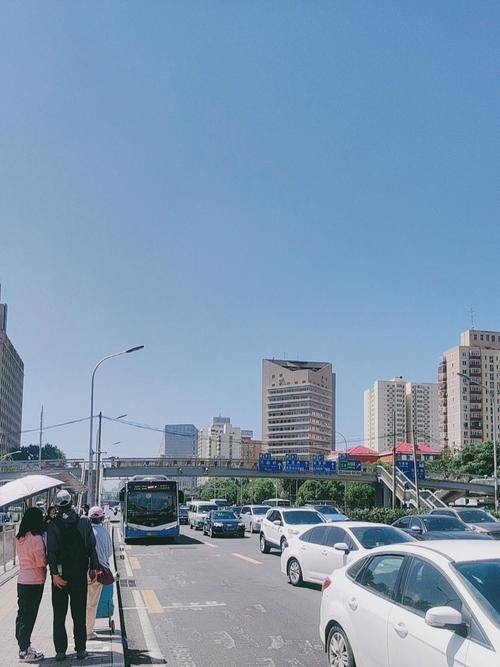 六里桥北里（北京市丰台区的一个公交车站）
