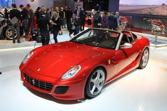 法拉利Sa Aperta
