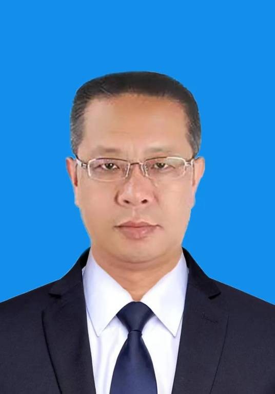 袁泉（贵州交通投资集团有限公司党委书记、董事长、总经理）