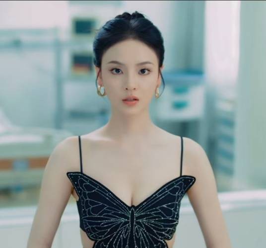 杨玲（2025年电视剧《名不虚传》中的角色）