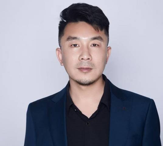 刘盛宇（中国新媒体联盟副秘书长）