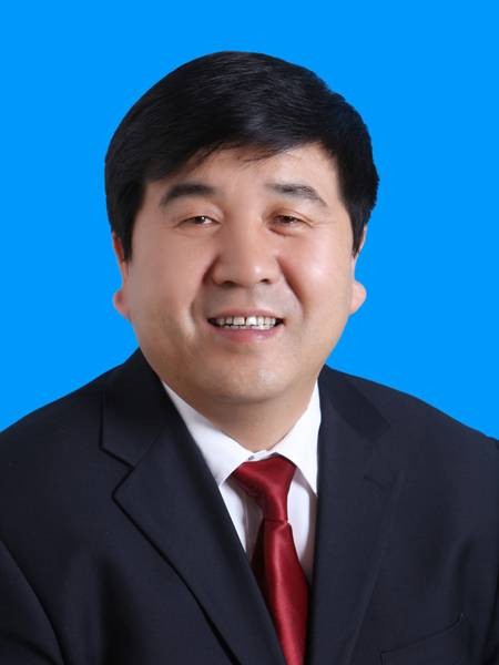曹育铮
