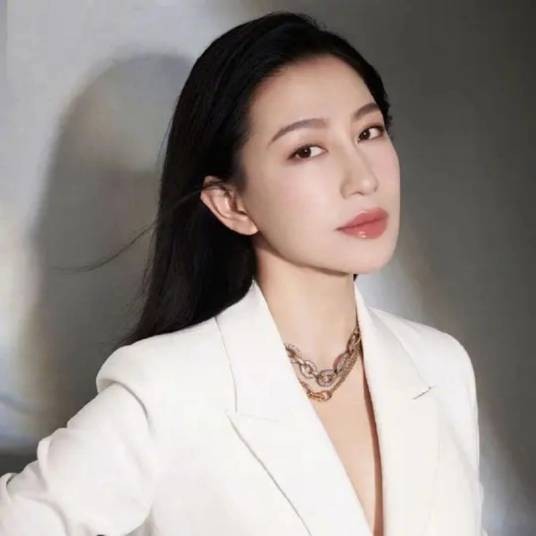兰玉(中国内地女演员、婚纱设计师)
