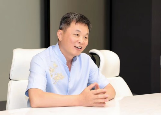 韩宏伟（海银金融控股集团有限公司董事长、中国贵酒集团董事长、豫商集团董事长）