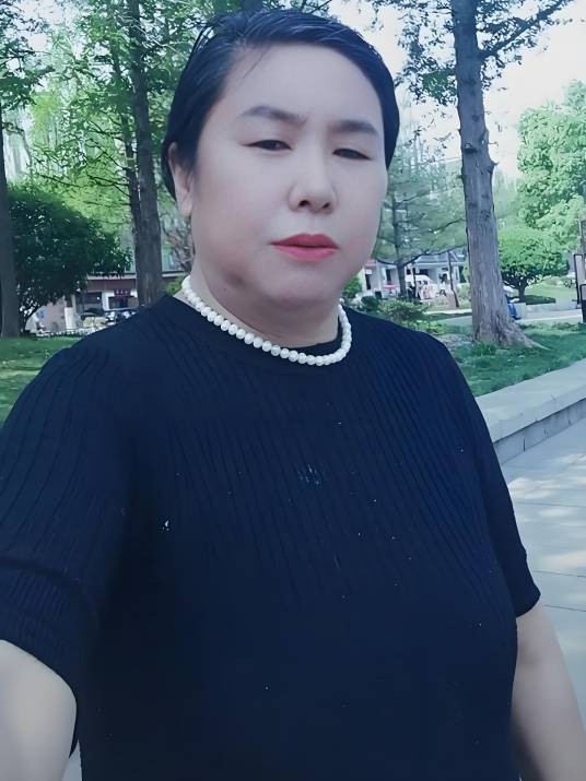( 华姐)