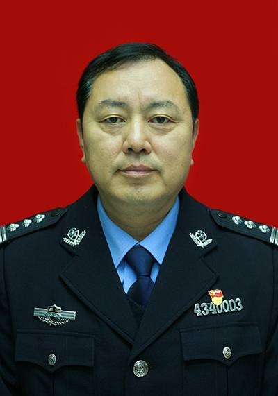 周光全（湖南省湘西土家族苗族自治州司法局党组成员、政治部主任）