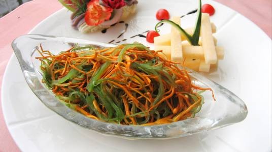 虫草花炒肉