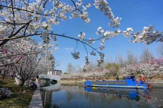 亮马河风情水岸