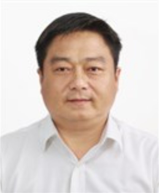 袁长清（安徽省宣城市宣州区教育体育局八级职员）