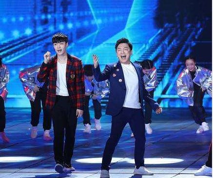 张艺兴上过多少次春晚？分别演唱过什么歌曲？