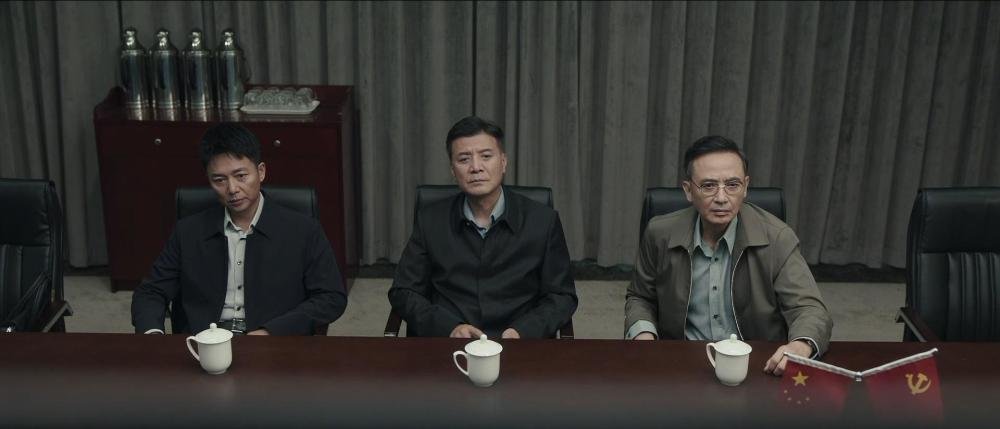 《扫黑风暴》为何一天只更新一集?央视揭秘了,剧里跟着现实走,啥情况?