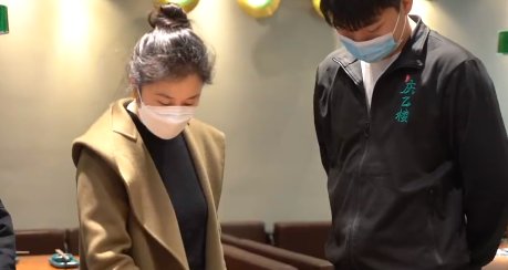 重庆35岁宝妈裸辞卖钵钵鸡月入百万,她在创业途中遇到过哪些难题?