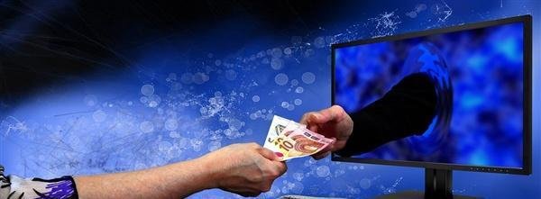 学生网购小石头收到7斤巨石 这是咋情况？