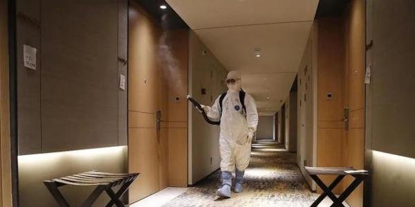 厦门一对夫妻疑隔离时串门同房,被罚自费住宿费