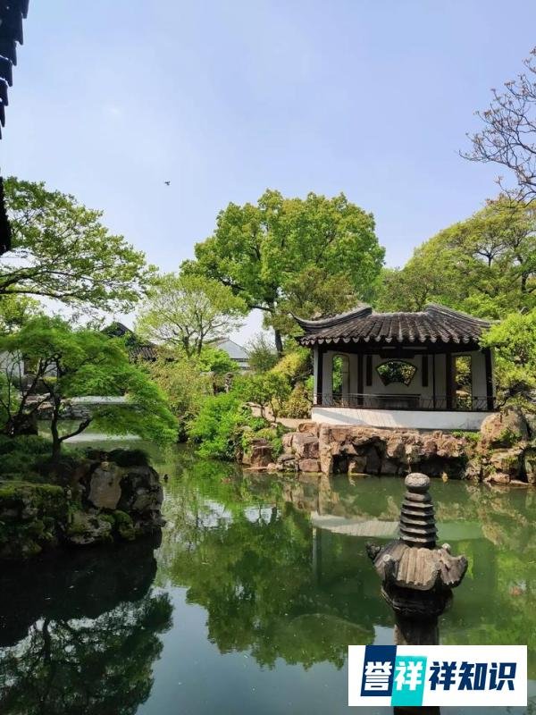 穷在闹市无人问，富在深山有远亲，风光之时人人围，落魄之后无人跟