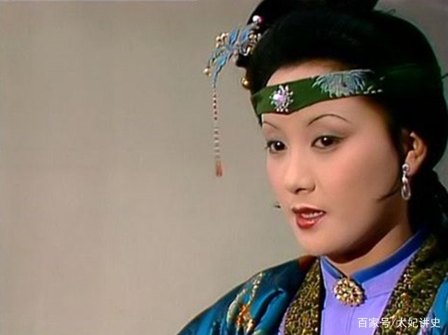 秋彤有哪样的本事，让捍卫爱情的王熙凤放过了她？