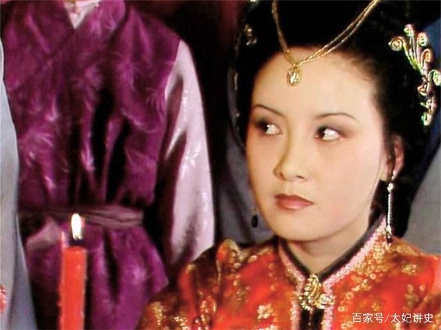 秋彤有哪样的本事,让捍卫爱情的王熙凤放过了她?