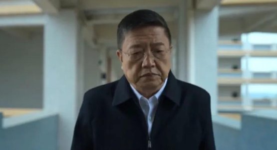 狂飙何黎明是什么职务