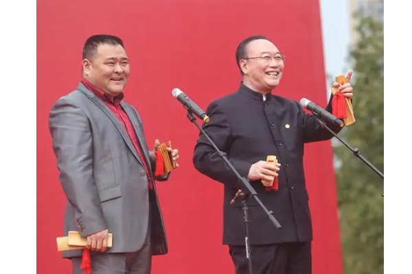 李立山的相声辈分是什么?
