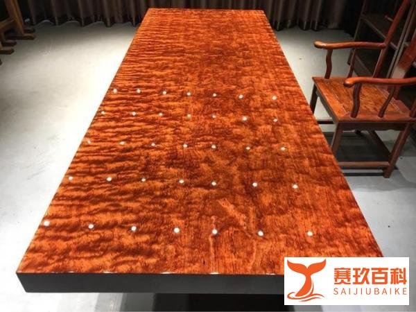 国内红木圈最大骗局：非洲烂木充当名贵木头，骗了消费者十年