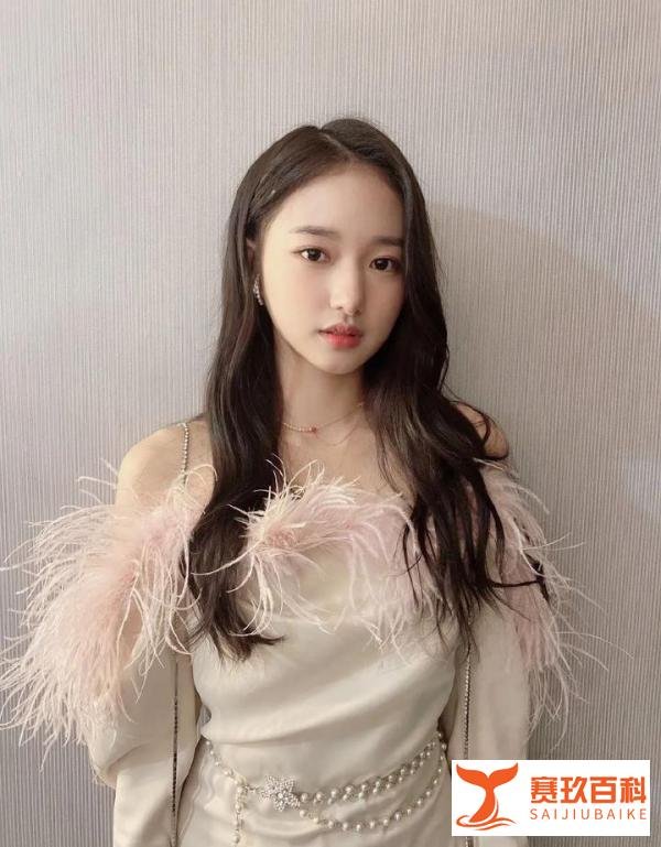 妹妹，乖！别哭了！朱芳雨亲自安慰“00后”萌妹！是心动的感觉